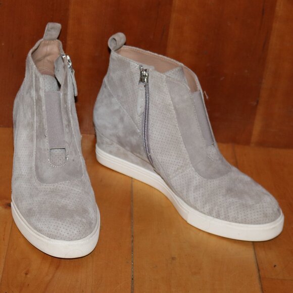 Linea Paolo Felicia Grey Perforated Suede Wedge Side Zip Bootie Sneakers Sz 7.5 - Picture 3 of 12